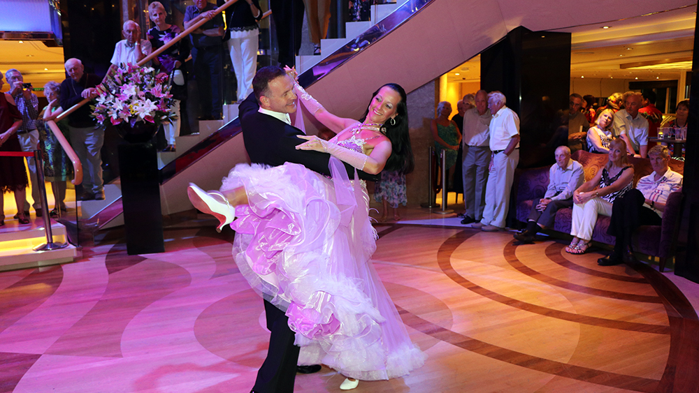 1d - Azura Show Dance 1