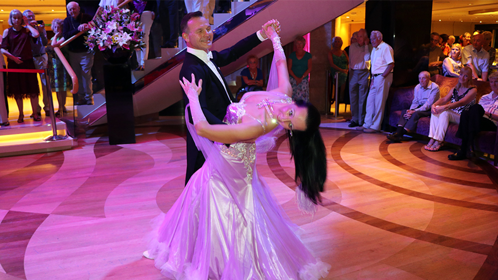 3c - Azura Show Dance 3